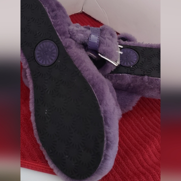 UGG Violet Bloom Fuzz Yeah Slide SLIPPER Sz 8 Adjustable To  Larger Sz Hard Sole - Picture 10 of 15